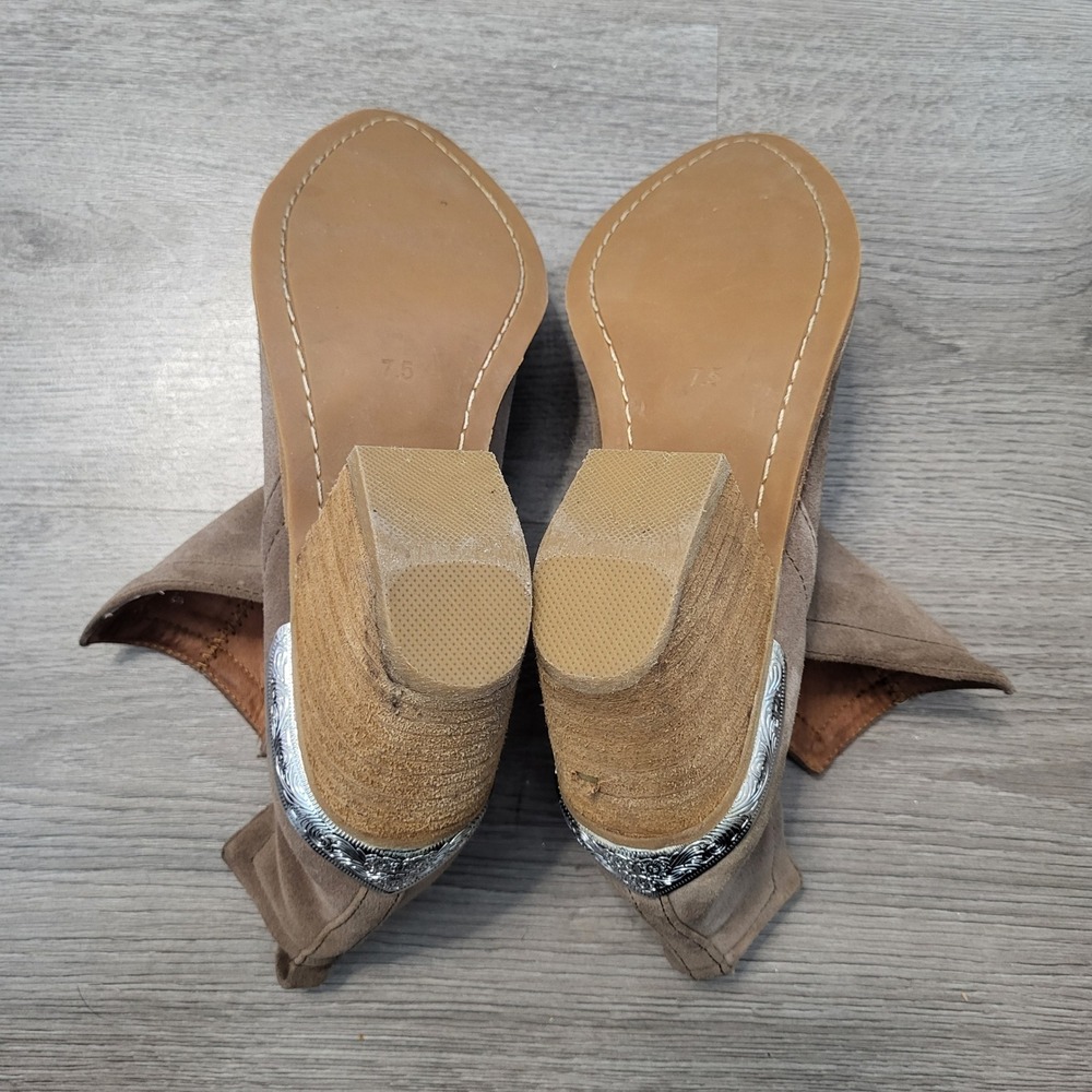 Jeffrey Campbell Cromwell Suede Western Ankle Boots Taupe Silver Metal 7.5 - Picture 5 of 9